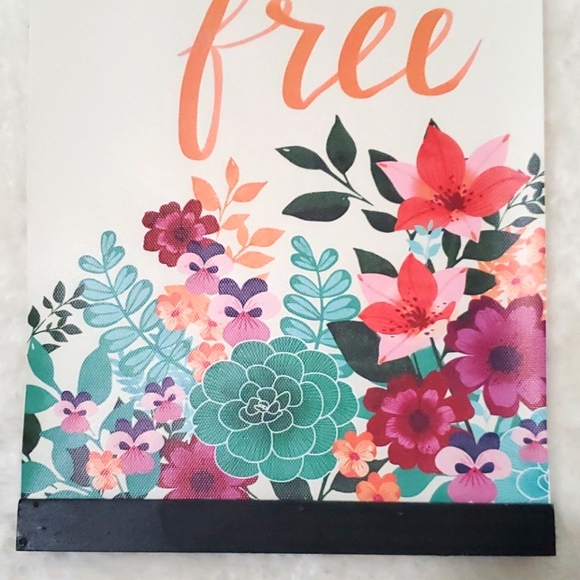 "Wild & Free" Succulent Cannvas Banner - Picture 3 of 9